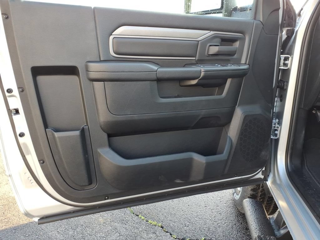 New 2026 RAM 2500 Tradesman AWD/4WD image 8