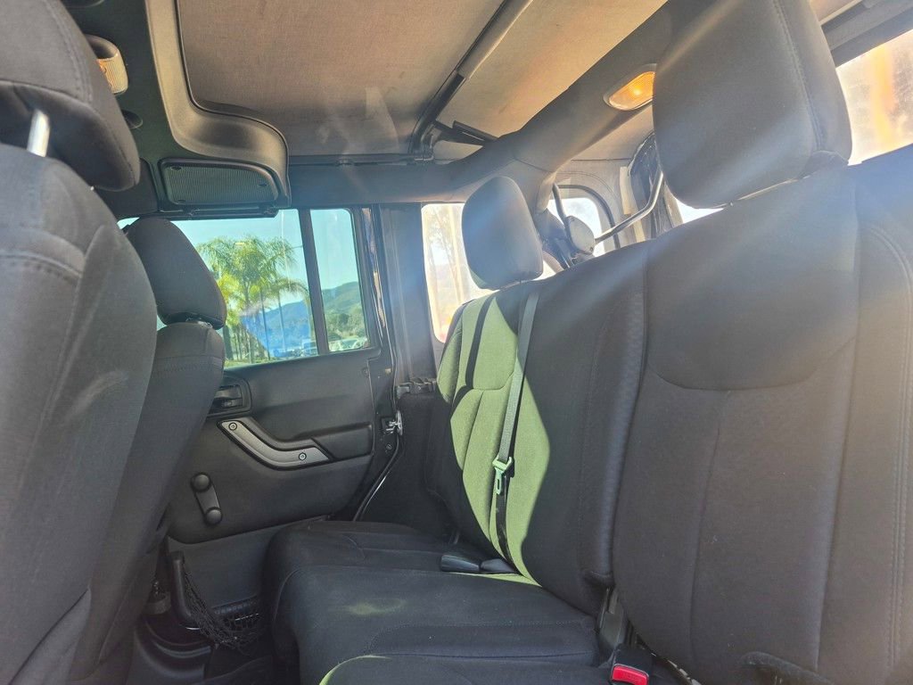 Used 2017 Jeep Wrangler Unlimited Sport w/ Connectivity Group image 14