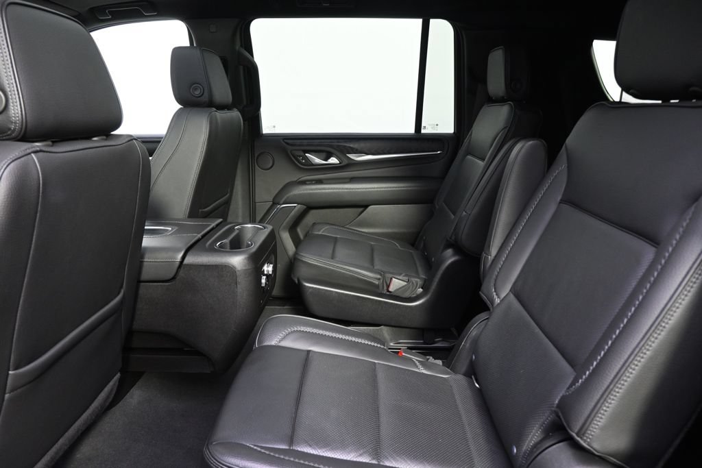 Used 2022 GMC Yukon XL Denali w/ Denali Premium Package AWD/4WD image 21