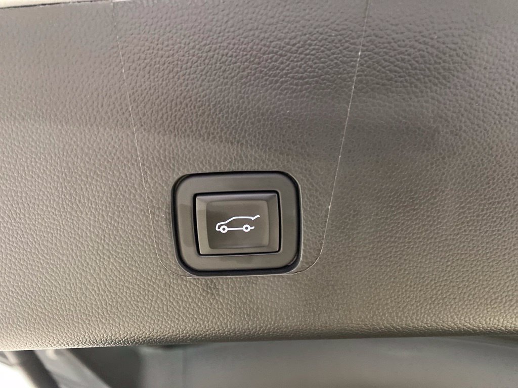 Used 2023 Chevrolet Traverse RS w/ LPO, Floor Liner Package AWD/4WD image 22