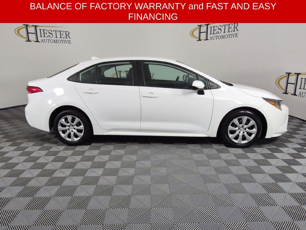 Used 2023 Toyota Corolla LE FWD image 3