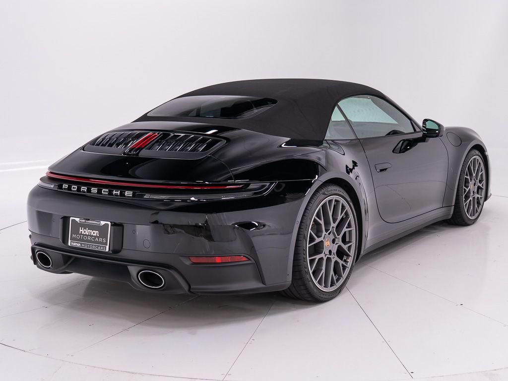 Used 2025 Porsche 911 Carrera RWD image 14