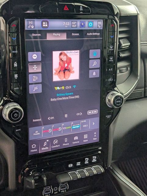 Used 2025 RAM 2500 Laramie AWD/4WD image 20