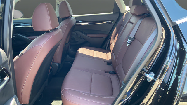 Certified 2022 Kia Seltos SX w/ Sunroof Package AWD/4WD image 24