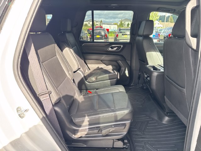 Used 2022 Chevrolet Tahoe Z71 w/ Luxury Package AWD/4WD image 12