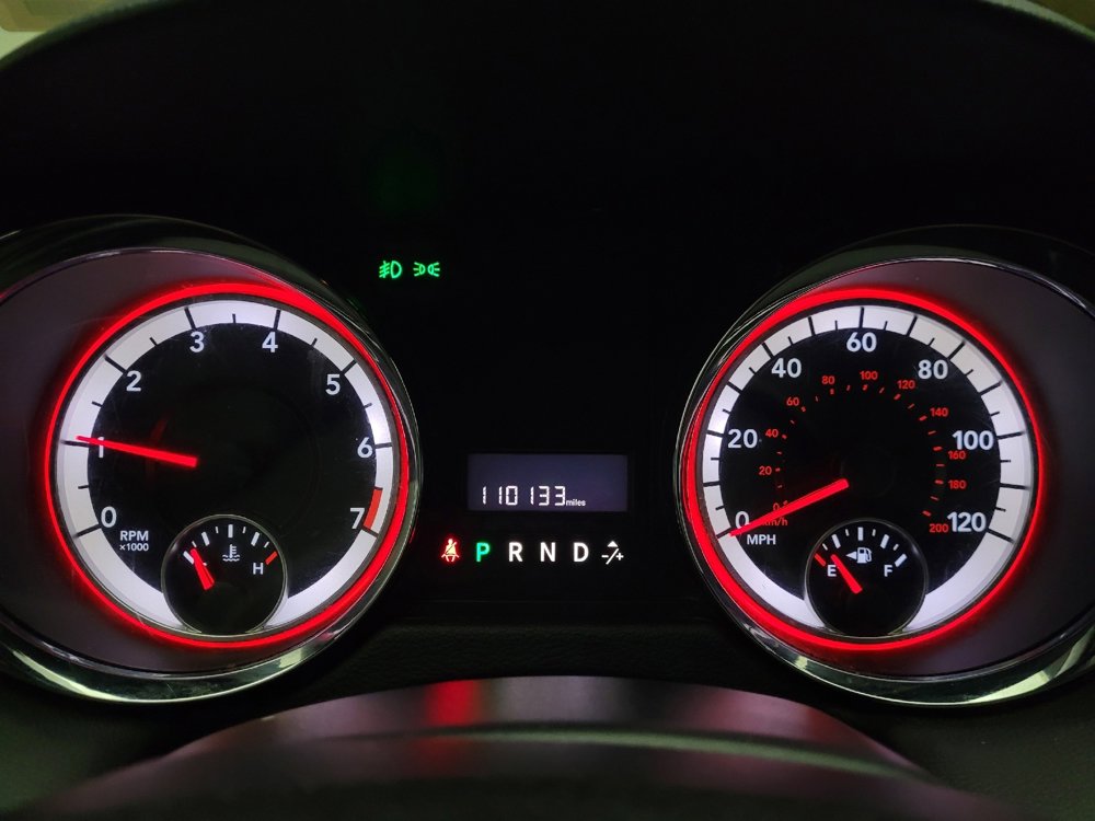 Used 2018 Dodge Grand Caravan SE image 23