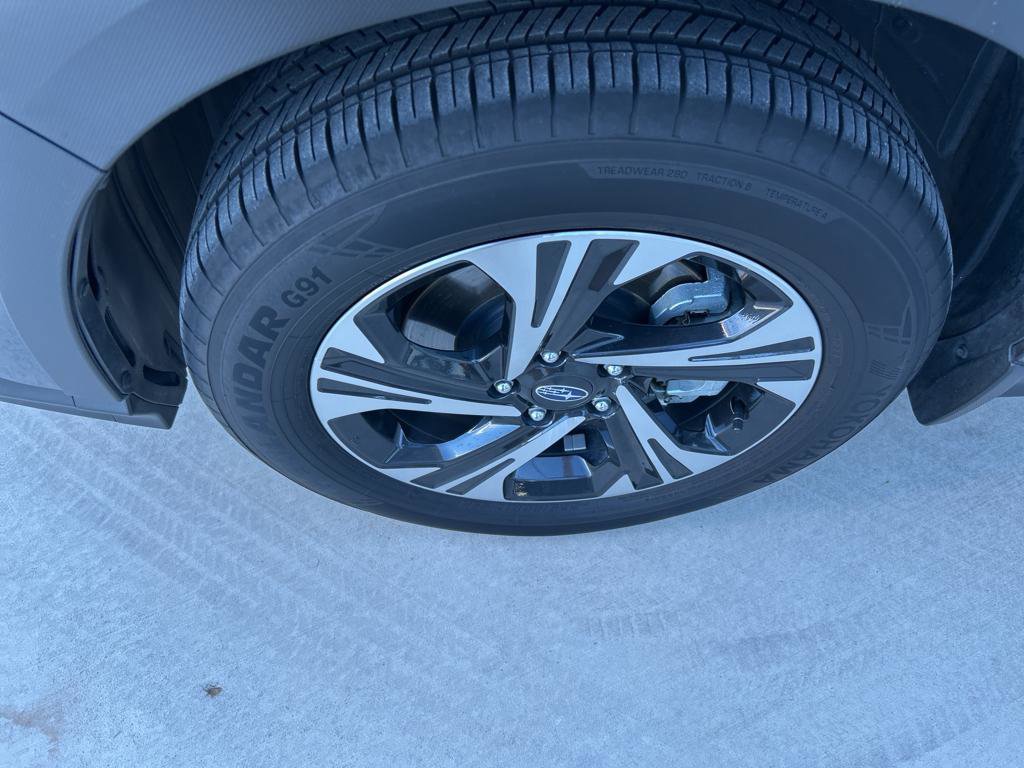 Certified 2024 Subaru Crosstrek 2.0i Premium image 5