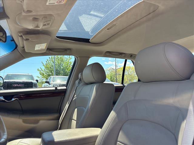 Used 2004 Cadillac De Ville Sedan w/ Equipment Group image 18
