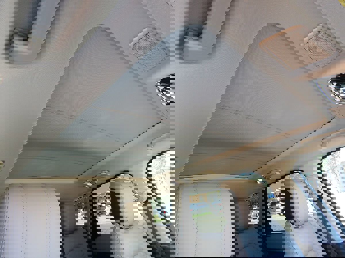 Used 2020 Land Rover Range Rover Sport HSE AWD/4WD image 15