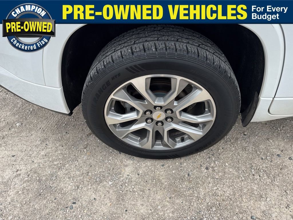 Used 2021 Chevrolet Traverse Premier w/ LPO, Cargo Package image 28