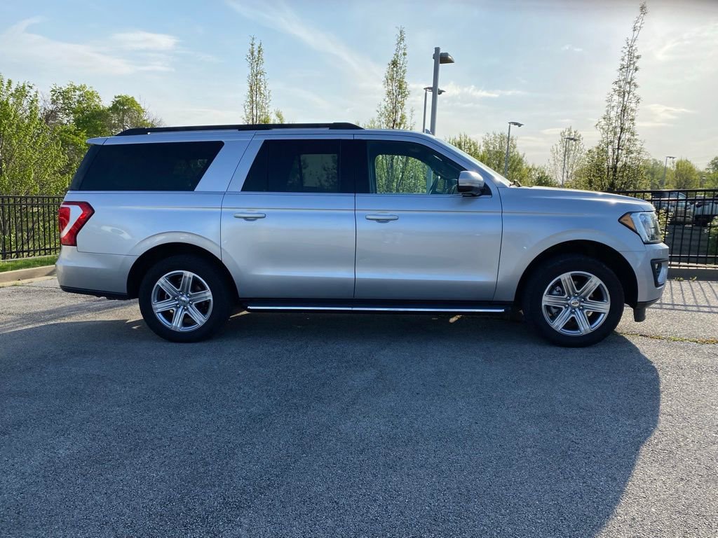 Used 2019 Ford Expedition Max XLT w/ Equipment Group 202A image 5