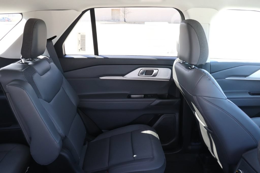New 2026 Ford Explorer Active w/ Active Comfort Package AWD/4WD image 21