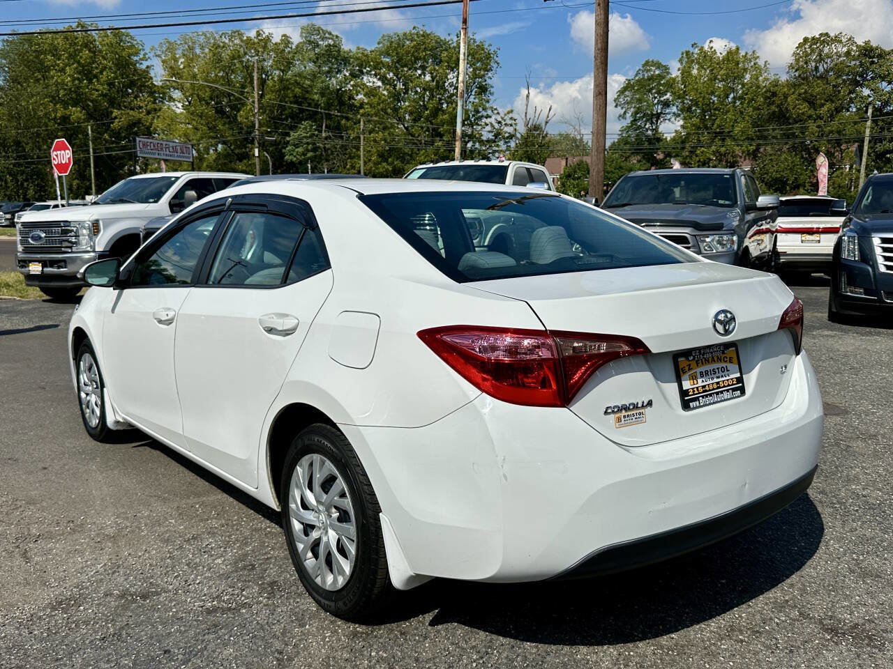 Used 2019 Toyota Corolla LE FWD image 4