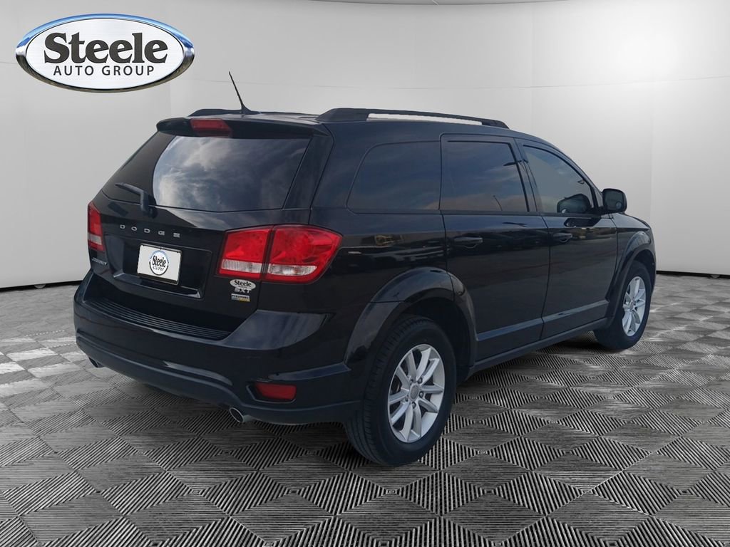 Used 2017 Dodge Journey SXT w/ Comfort/Convenience Group image 4