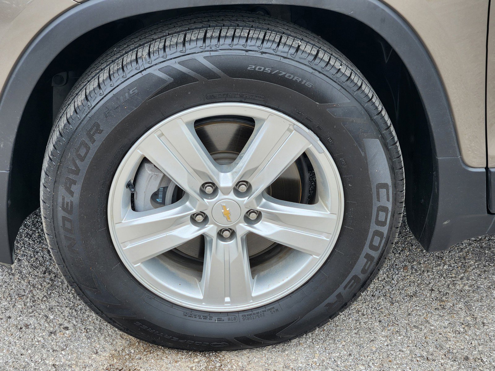 Used 2020 Chevrolet Trax LT w/ LT Convenience Package FWD image 29
