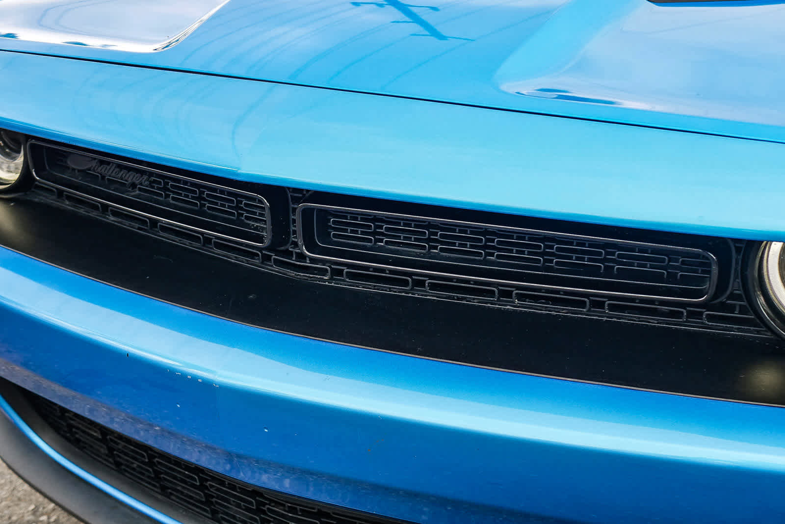 Used 2023 Dodge Challenger SXT w/ Blacktop Package RWD image 11