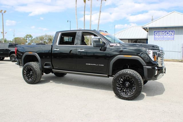 Used 2024 GMC Sierra 2500 Denali w/ Denali Reserve Package image 15