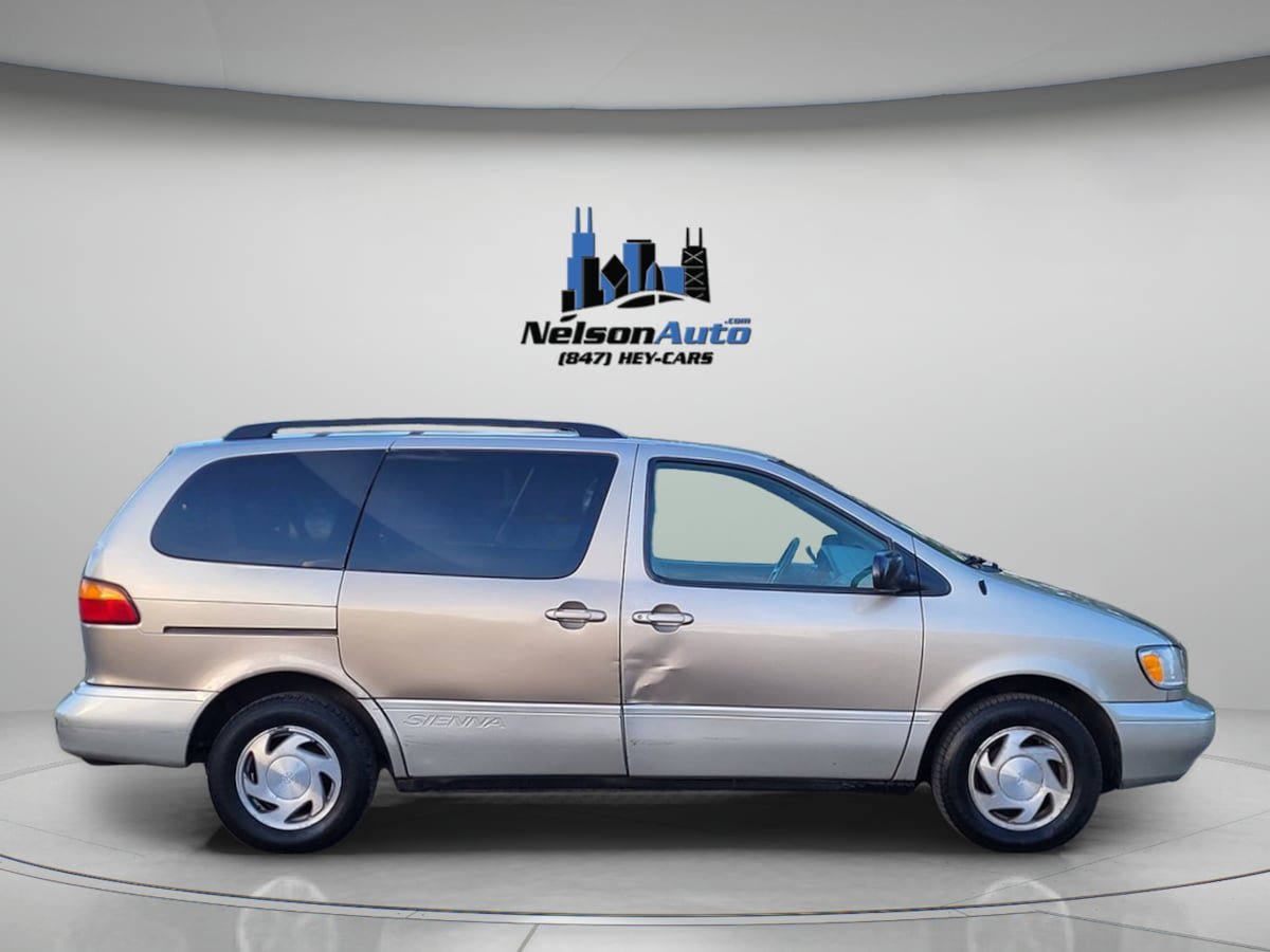 Used 2000 Toyota Sienna XLE w/ XLE Luxury Pkg FWD image 4