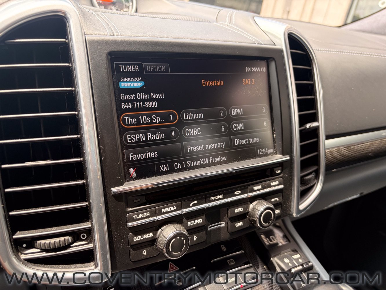 Used 2012 Porsche Cayenne Turbo AWD/4WD image 22
