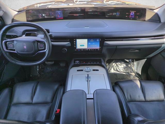 Used 2025 Lincoln Navigator Reserve AWD/4WD image 17