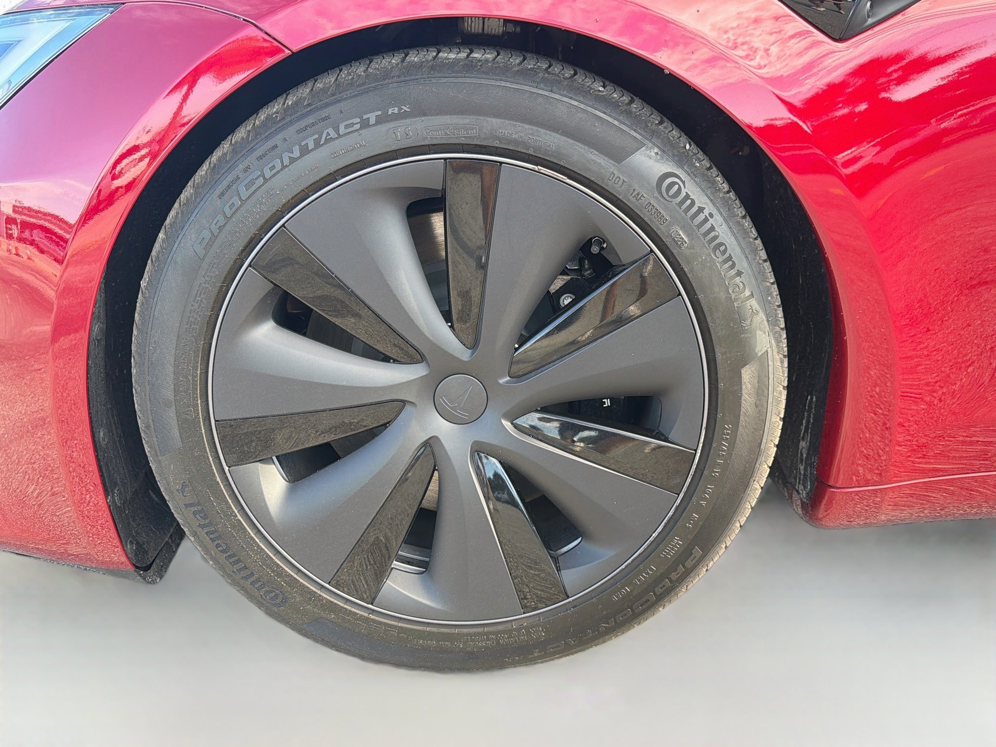 Used 2025 Tesla Model S AWD/4WD image 42