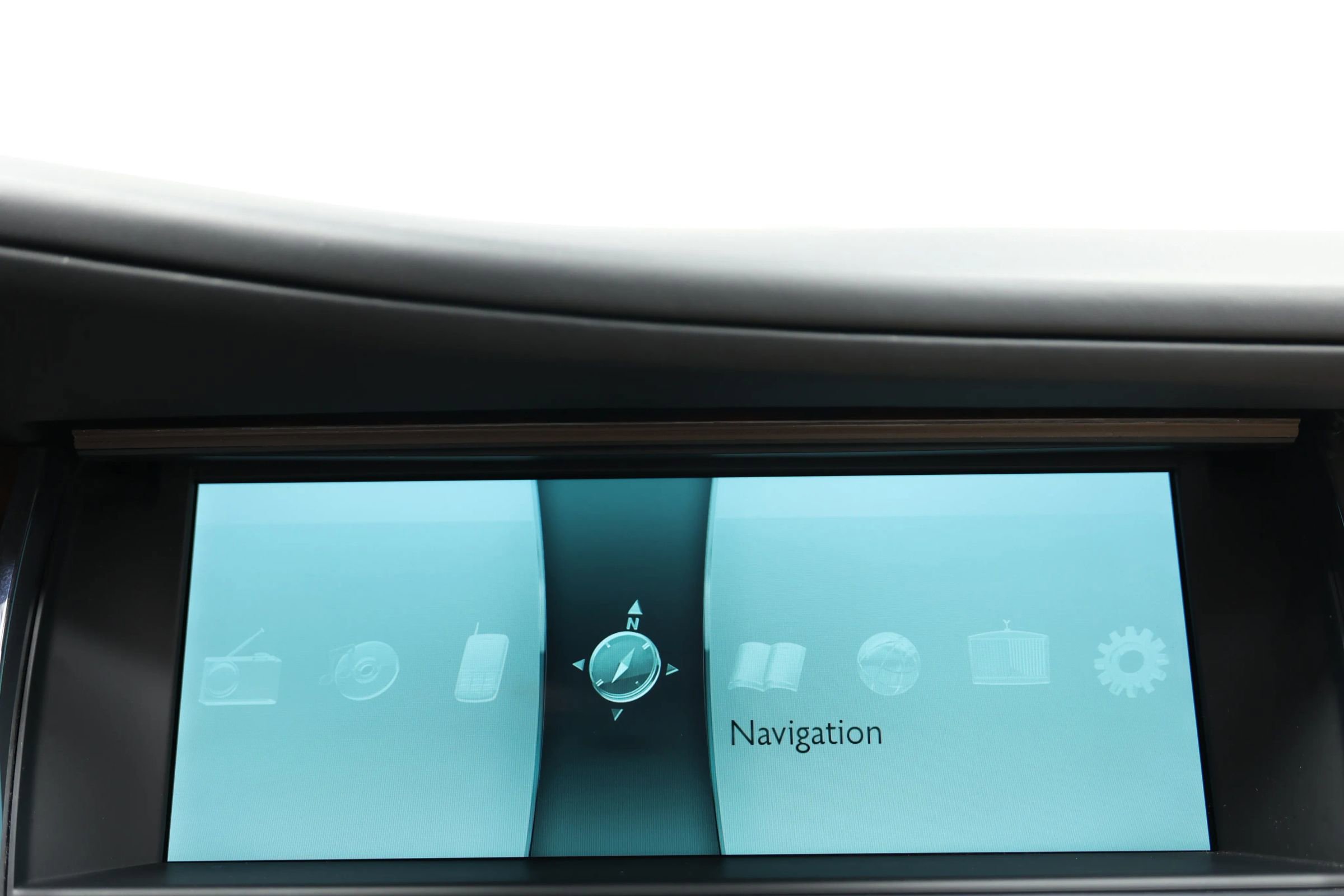 Used 2015 Rolls-Royce Ghost image 36