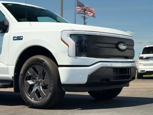 Used 2024 Ford F150 Lightning Flash AWD/4WD image 48