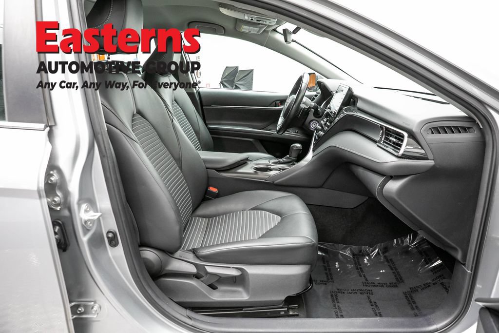 Used 2021 Toyota Camry SE w/ Carpet Mat Package (TMS) FWD image 23