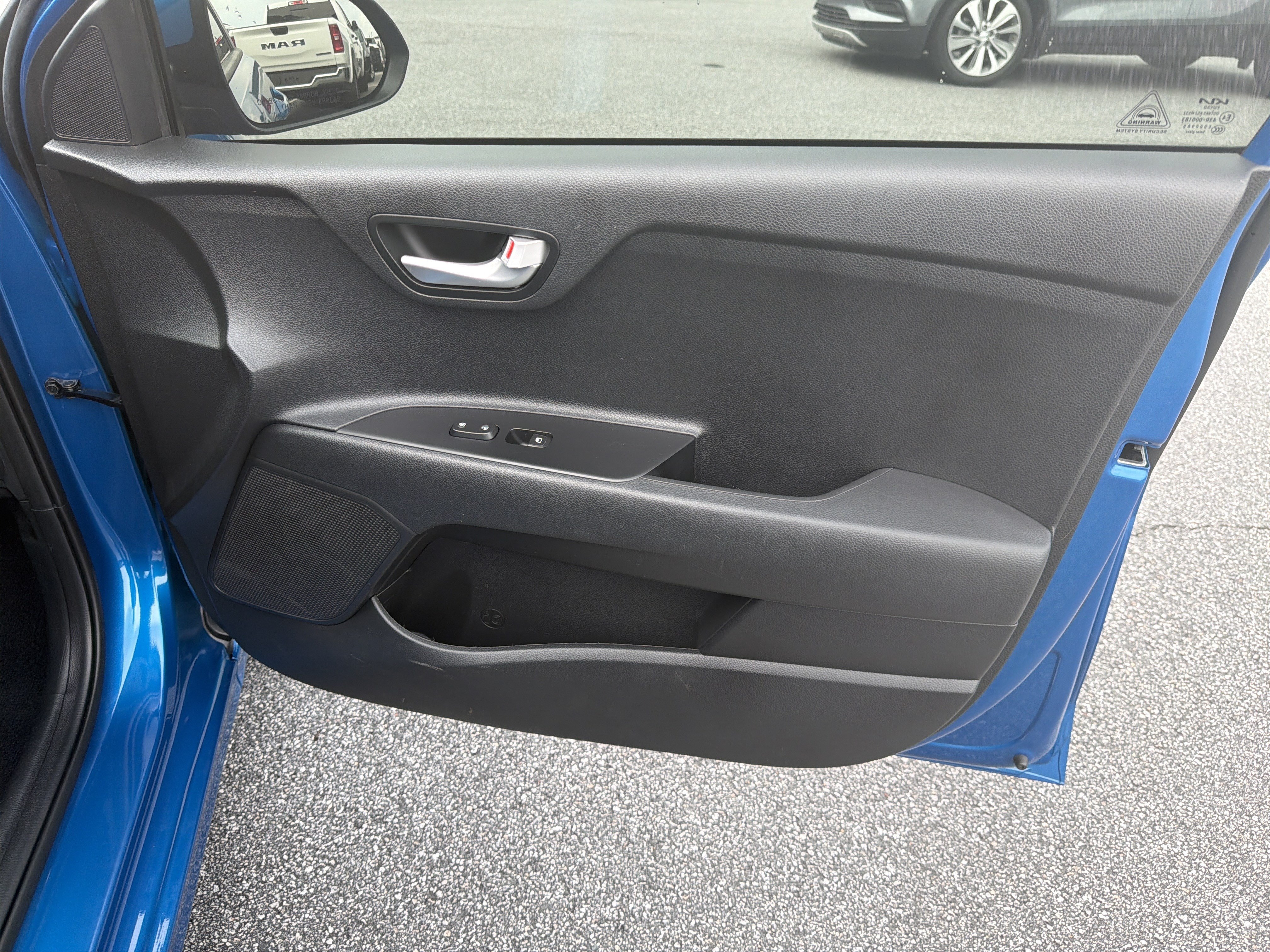 Used 2023 Kia Rio S FWD image 17