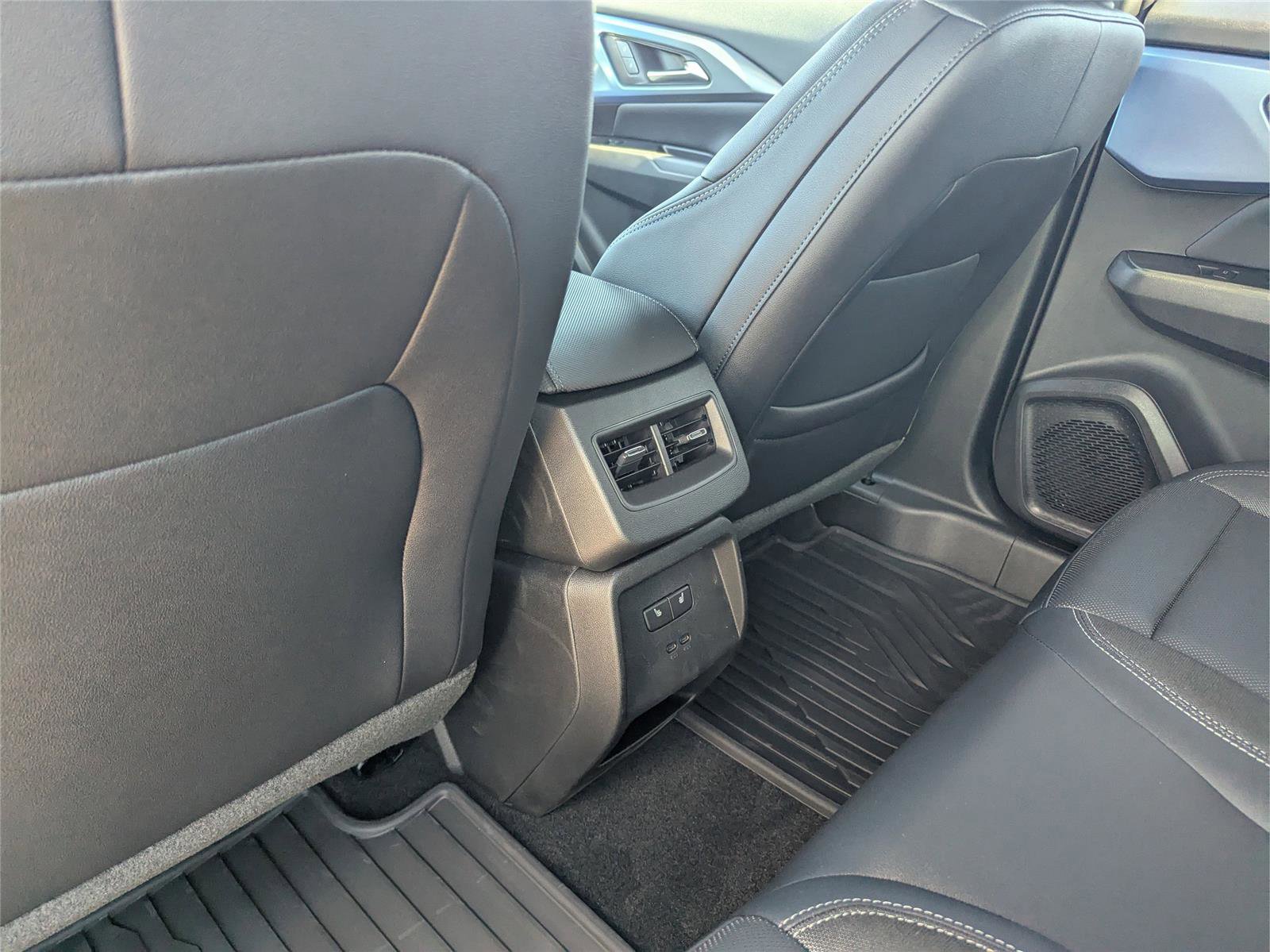 New 2026 Chevrolet Equinox EV LT w/ Convenience Package II image 14