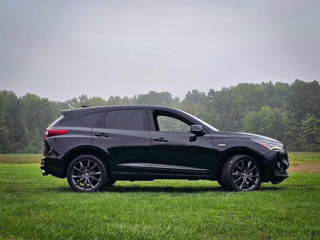 Used 2025 Acura RDX w/ Advance Package AWD/4WD image 2