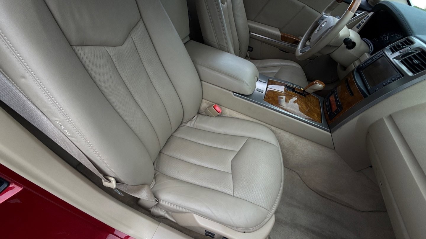Used 2009 Cadillac XLR RWD image 14