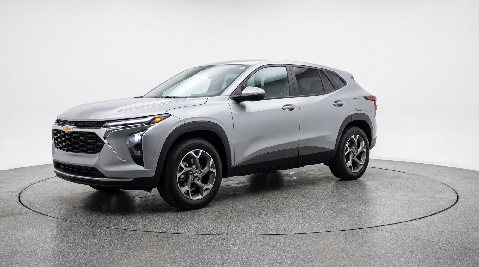 Used 2025 Chevrolet Trax LT FWD image 3