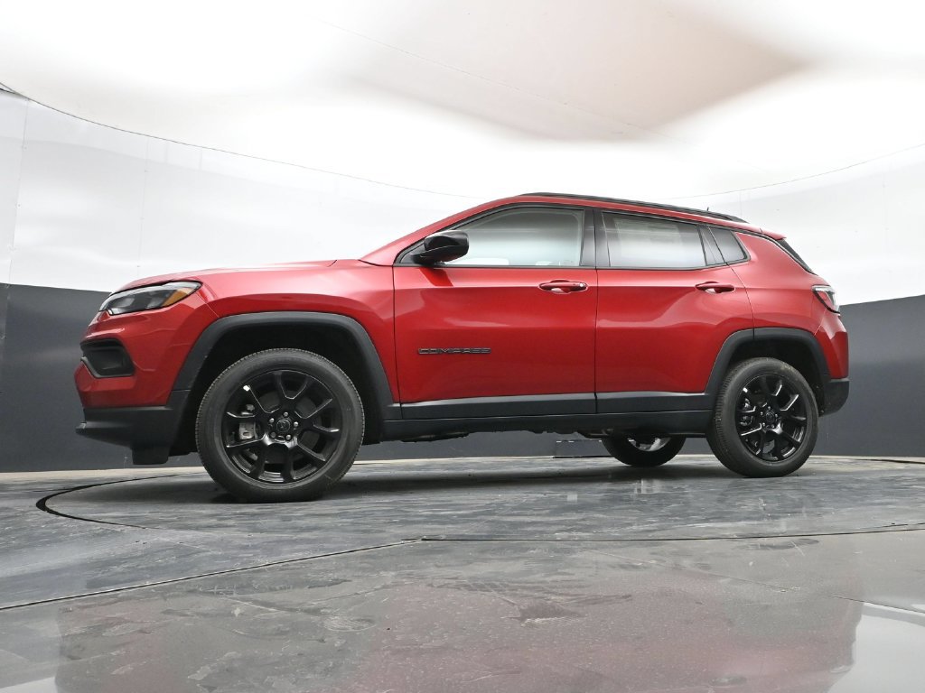 New 2026 Jeep Compass Latitude AWD/4WD image 48