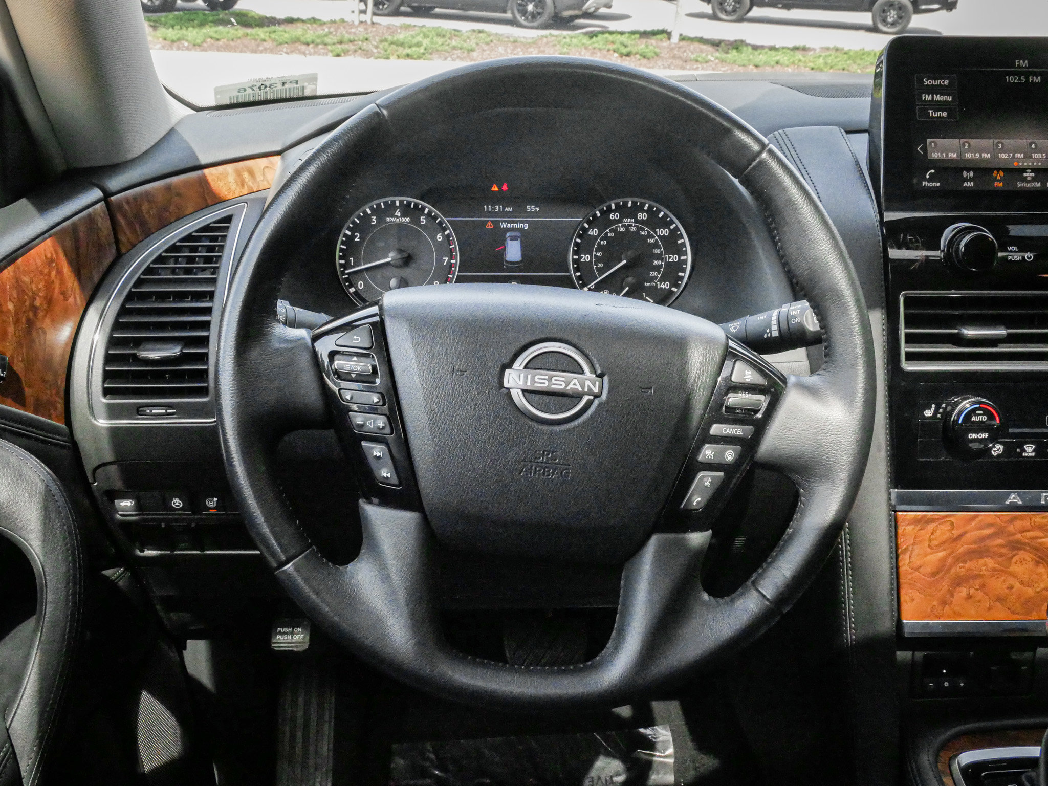 Used 2024 Nissan Armada SL w/ Captain's Chairs Package image 18