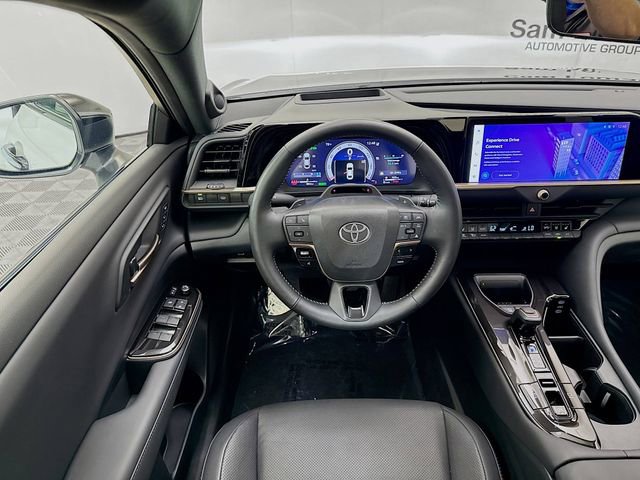 Used 2025 Toyota Crown Platinum image 23