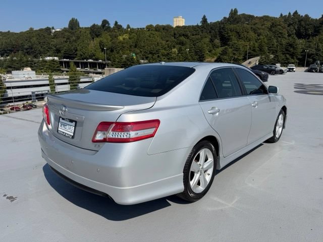 Used 2011 Toyota Camry SE FWD image 8