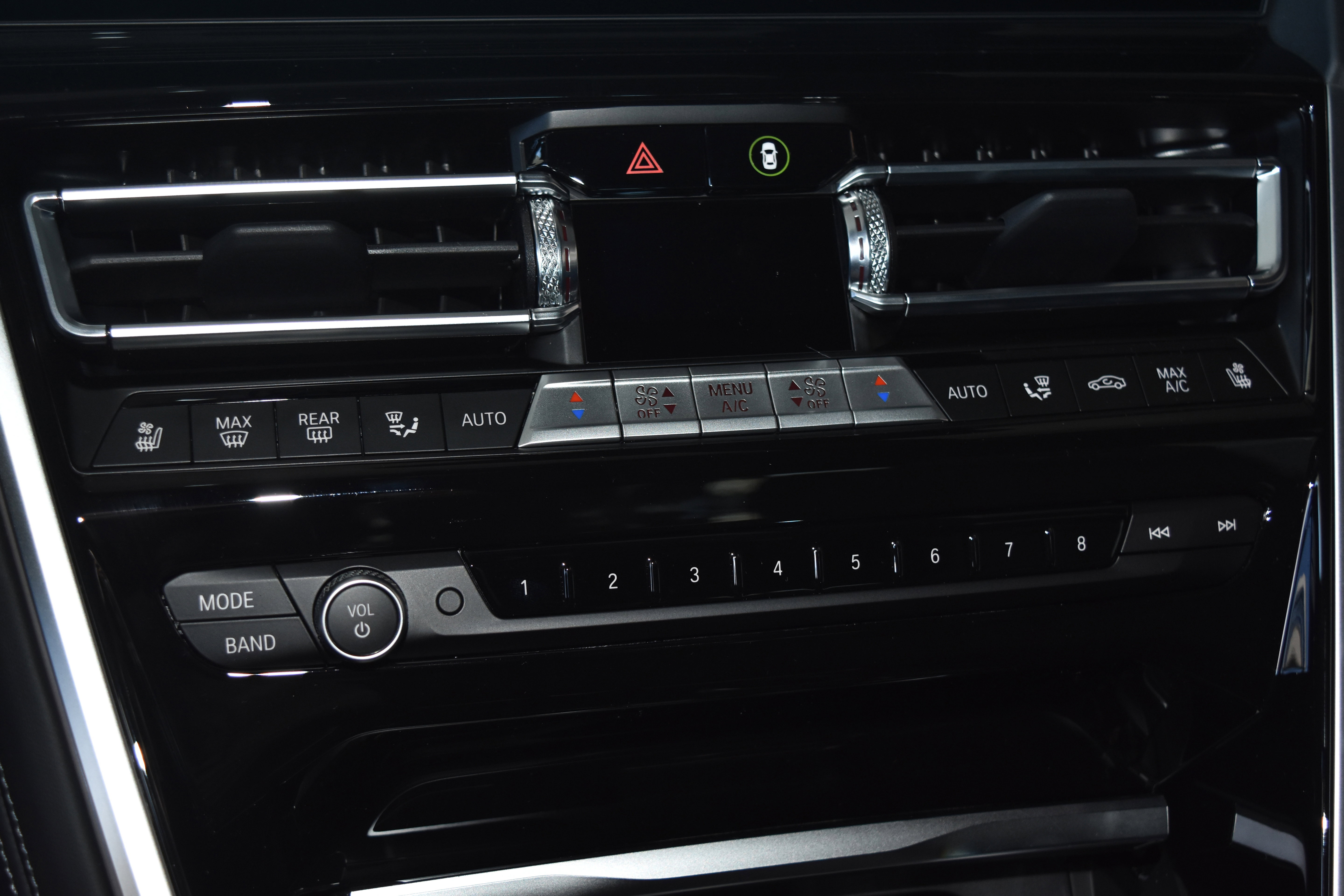 New 2026 BMW M850i xDrive image 13