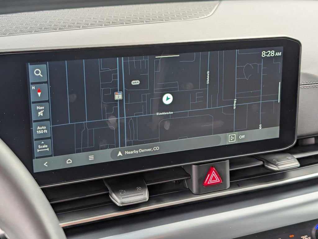 Used 2025 Kia Carnival FWD image 27