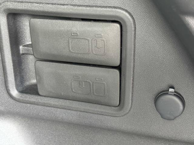Used 2024 Chevrolet Equinox LT FWD image 30