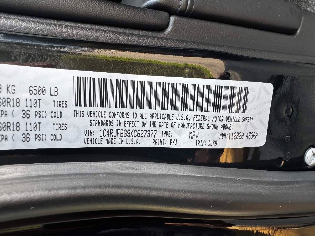 Used 2019 Jeep Grand Cherokee Limited w/ Luxury Group II AWD/4WD image 32
