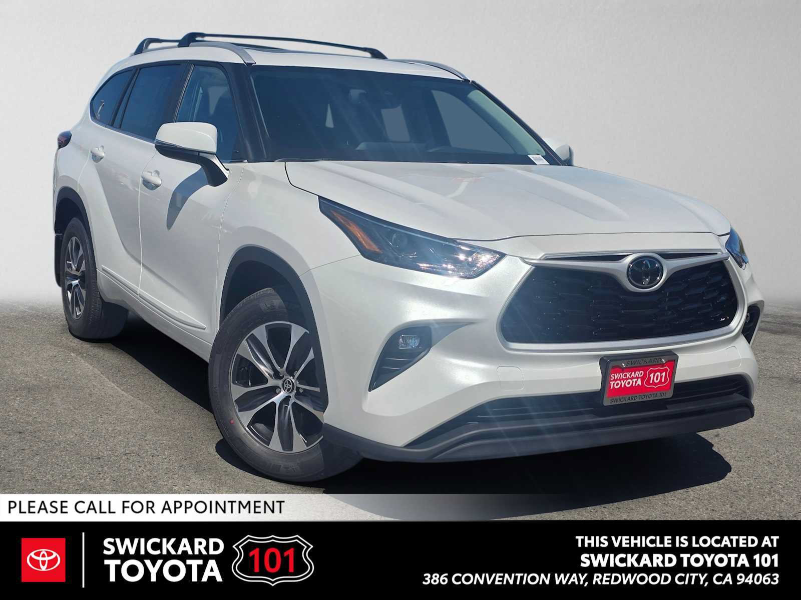 New 2026 Toyota Highlander XLE w/ Protection Package #3 (TMS) AWD/4WD image 1