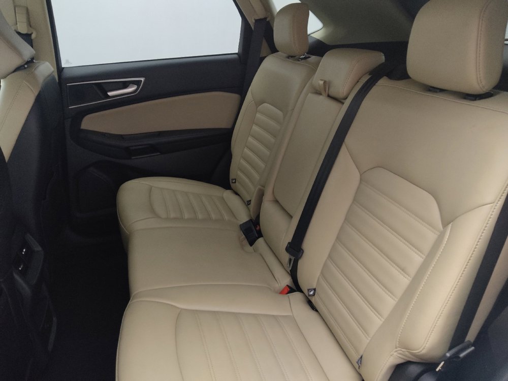 Used 2023 Ford Edge SEL image 18
