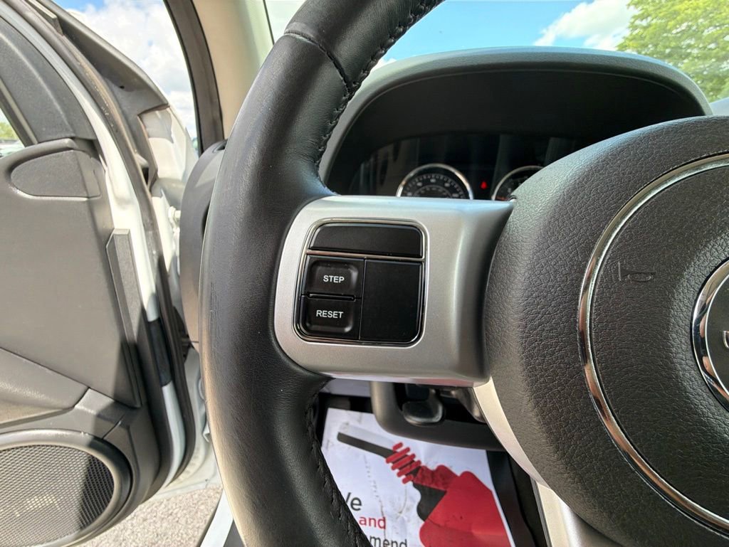 Used 2016 Jeep Compass High Altitude AWD/4WD image 18
