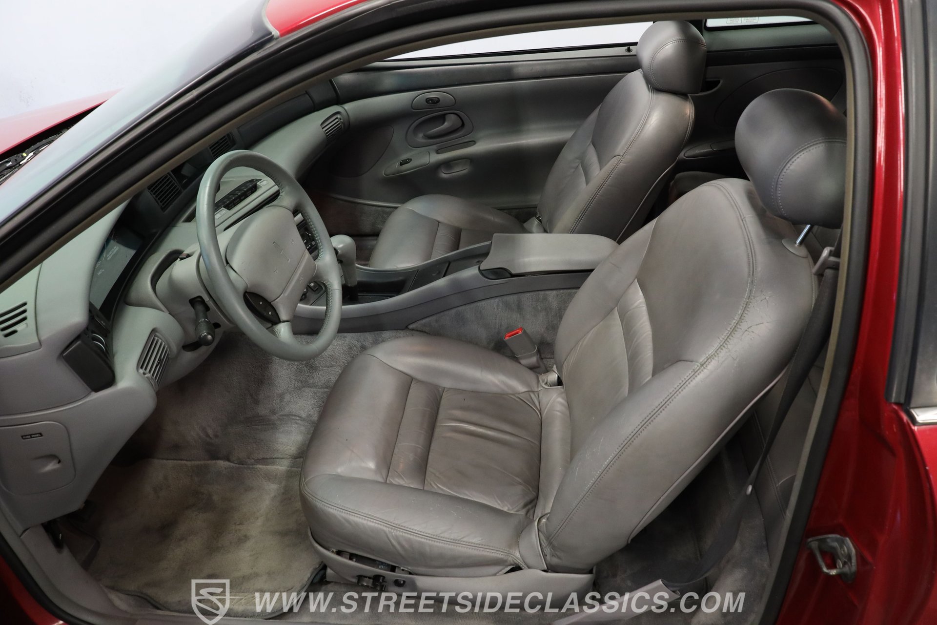 Used 1993 Lincoln Mark VIII image 34