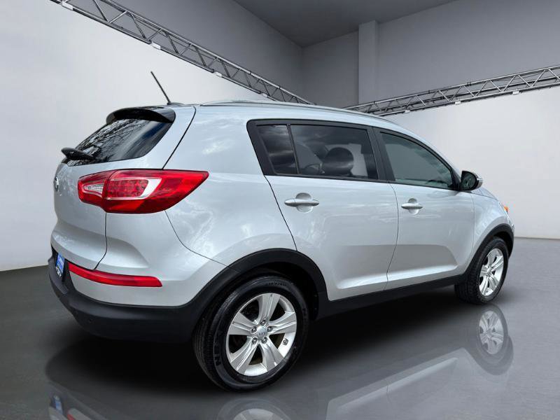 Used 2011 Kia Sportage LX w/ Convenience Pkg FWD image 7