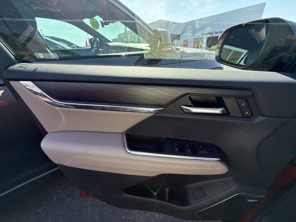 Certified 2024 GMC Acadia Elevation w/ Trailering Package image 29