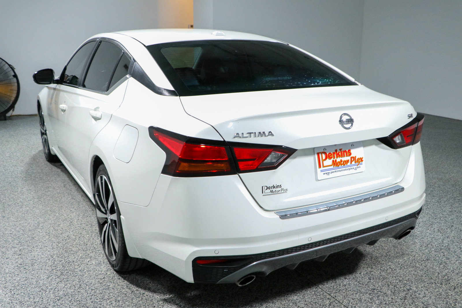 Used 2021 Nissan Altima 2.5 SR w/ SR Premium Package FWD image 9