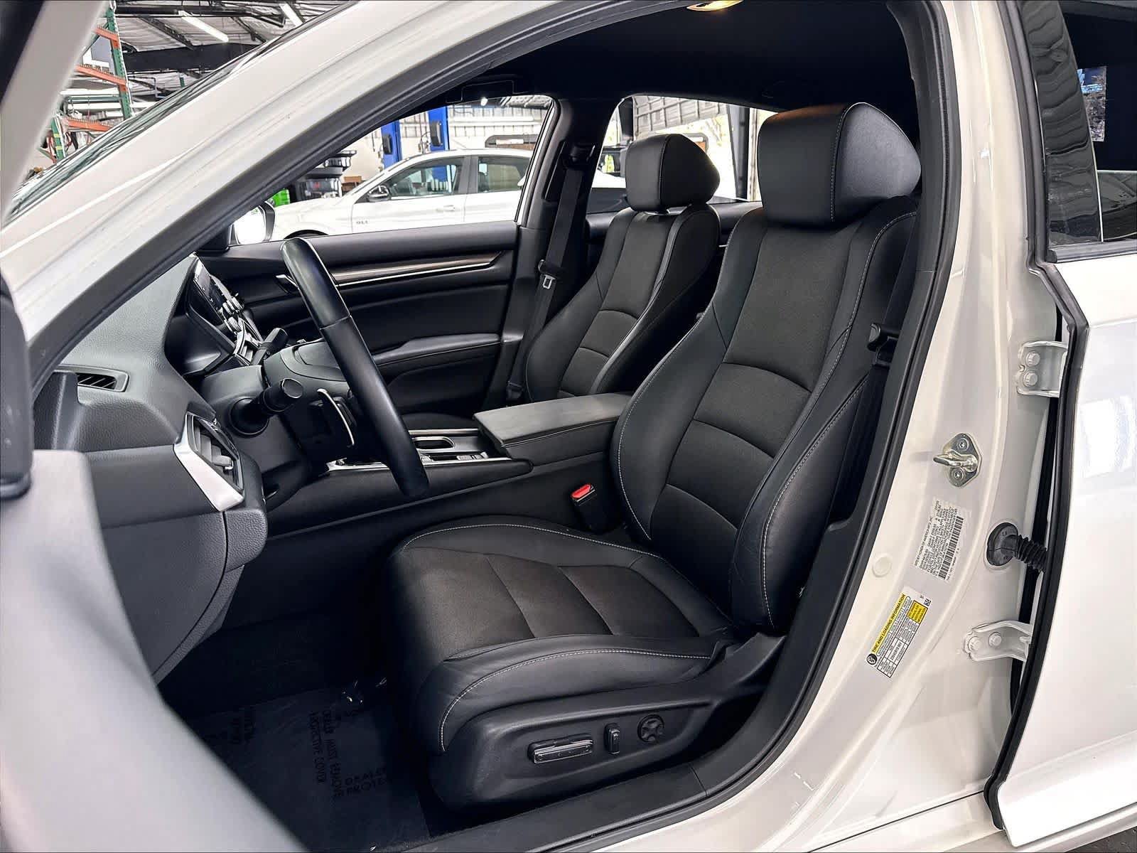 Used 2020 Honda Accord Sport image 23