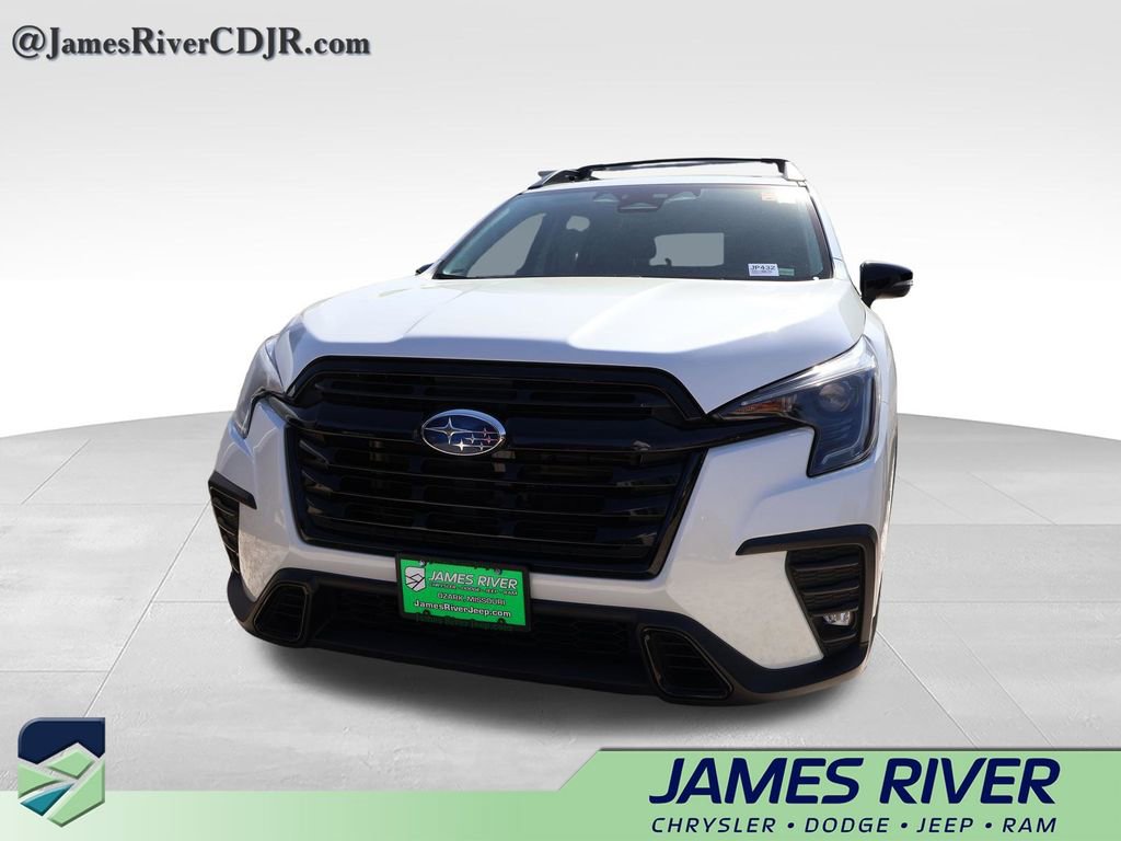 Used 2023 Subaru Ascent Onyx Edition AWD/4WD image 3